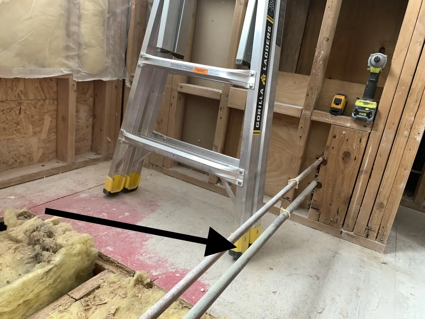 Pipe routing detail
